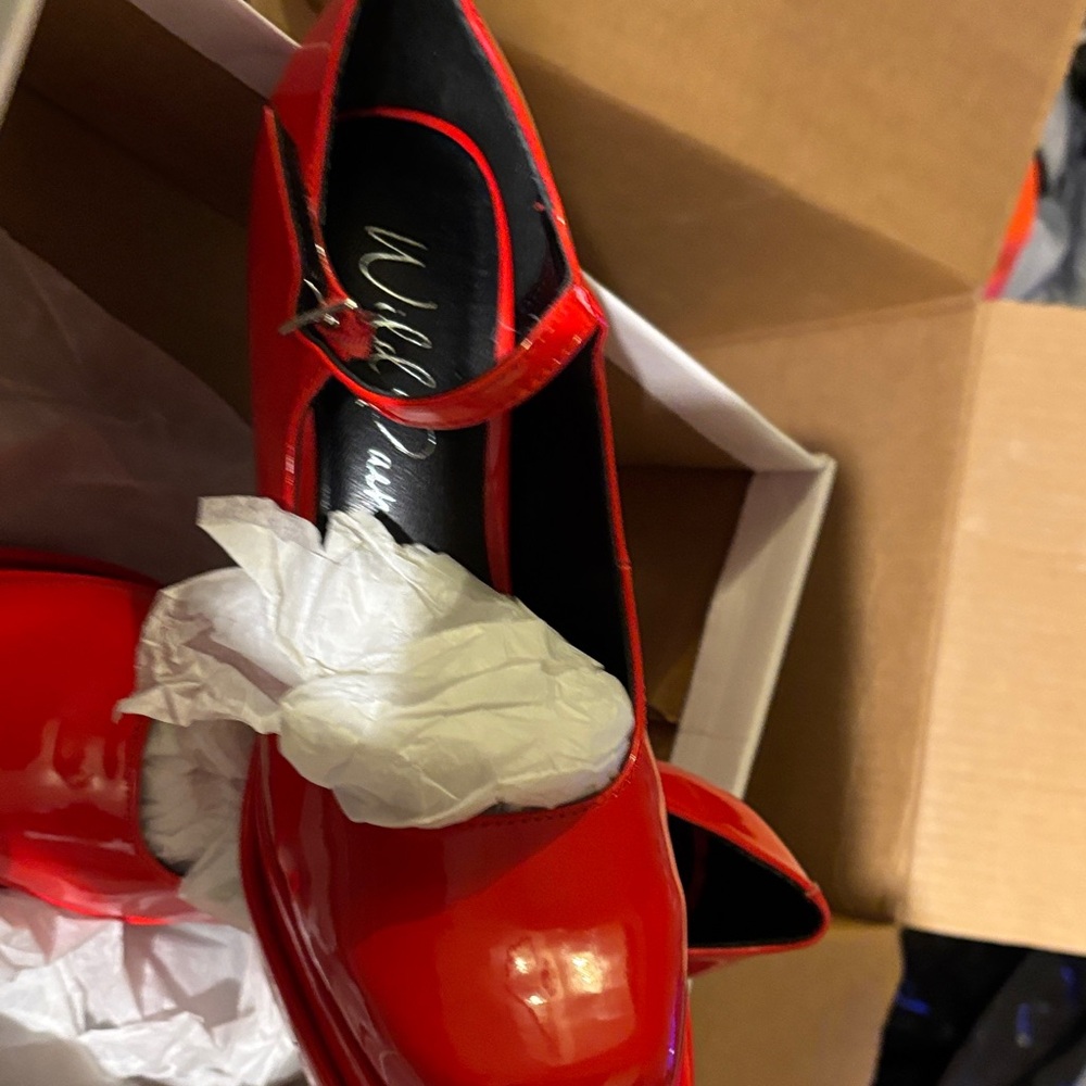 Wild Diva Bold Red Platform Heels platform 5” hee… - image 11